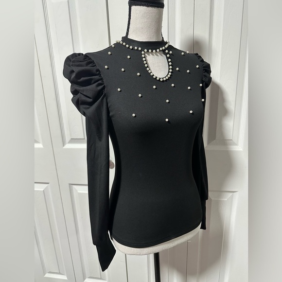 ✨SOLD✨ Classy Black Ribbed Long Sleeve Top with Pearls / Size Small NWOT - Picture 5 of 5